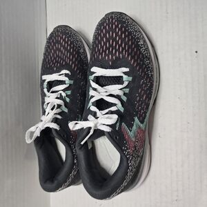 Women's Black‎ and Pink Athletic Shoes